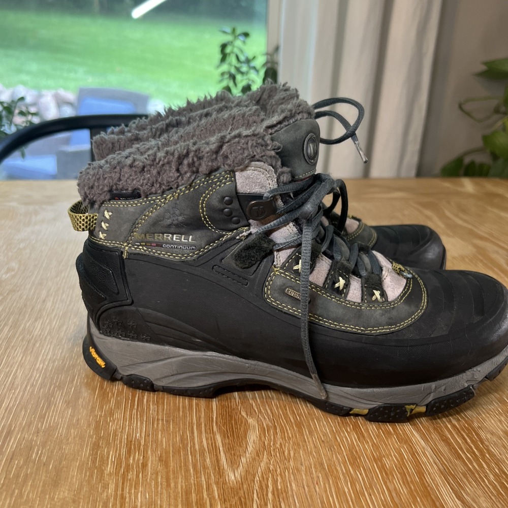 Merrell Womens Size 8.5 Hiking Continuum Boots with Vibram‎ Soles Ortholite